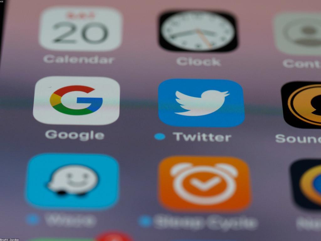 កម្មវិធី iOS សម្រាប់អាជីវកម្ម